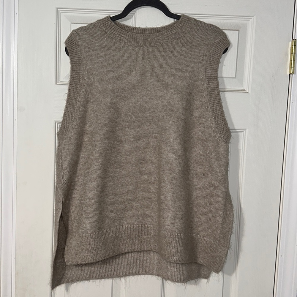 Cream Sweater vest